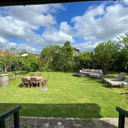 Charming House With Garden Holiday home Ustaritz